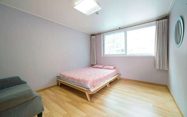 Mari Hotel