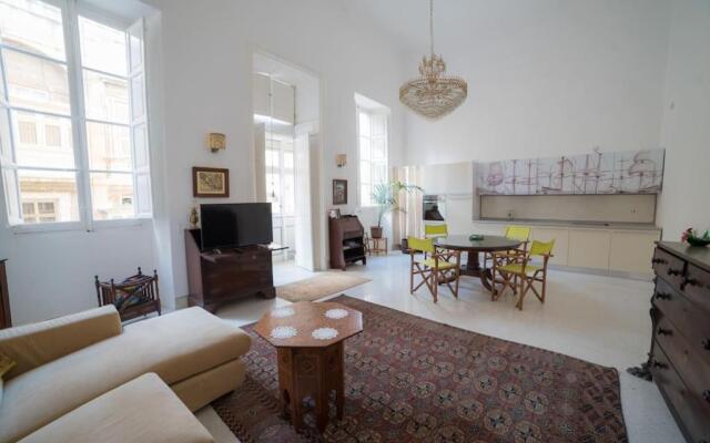 HT 2 - One bedroom apartment with roof terrace