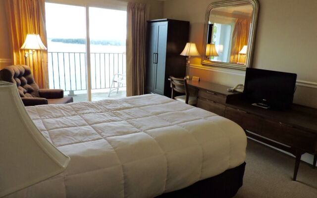 Belknap Point Inn