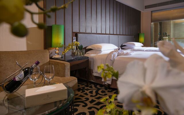 Malachite Hotel