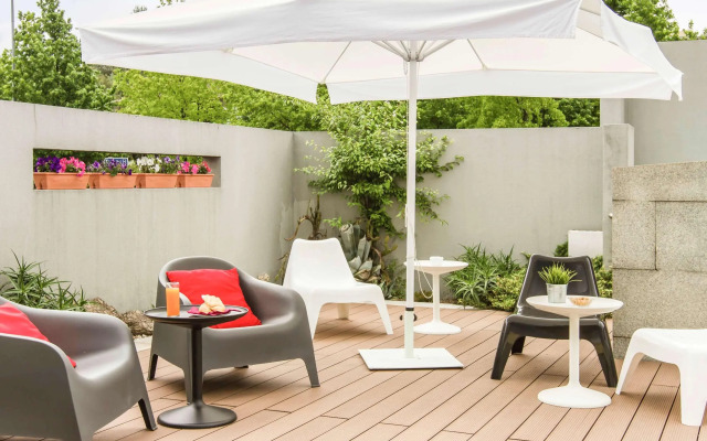 Ibis Guimaraes