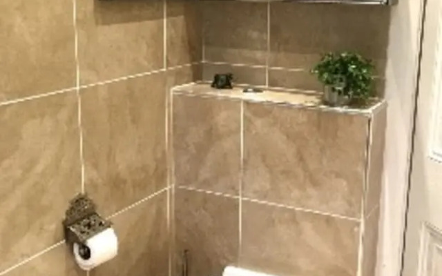 Private Luxury Apartment Near Belfast With Garage