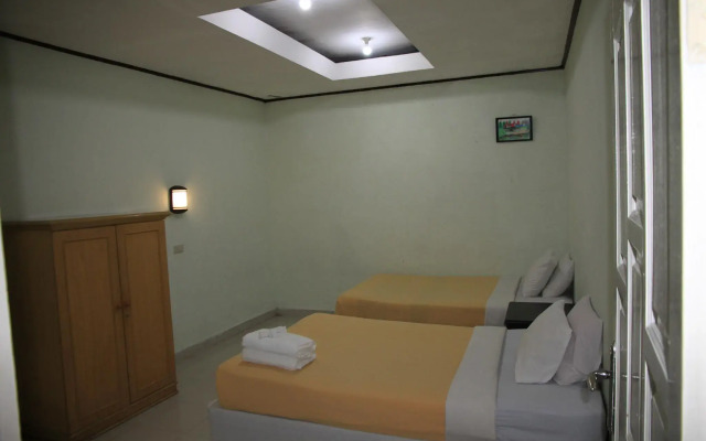 Pandu Lakeside Hotel Parapat - Toba Lake