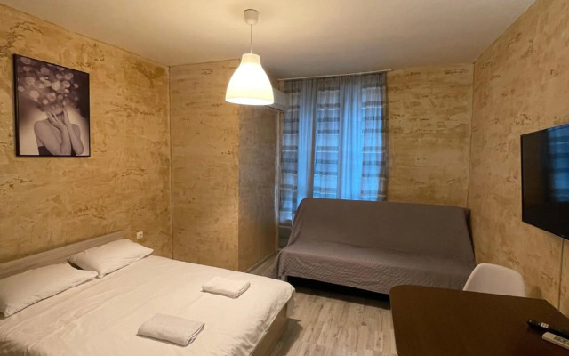 Colonel apartment 836