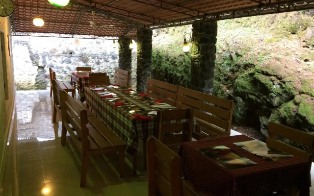 Cassells Jungle Resorts