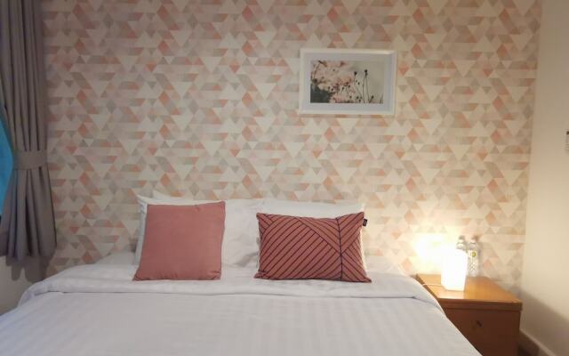 Dojo Pool Villa Beachfront