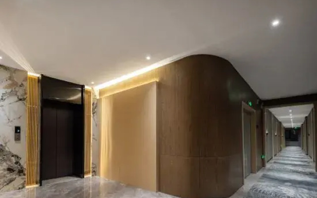 Rundi International Hotel (DanZhou Summer Plaza Gymnasium)