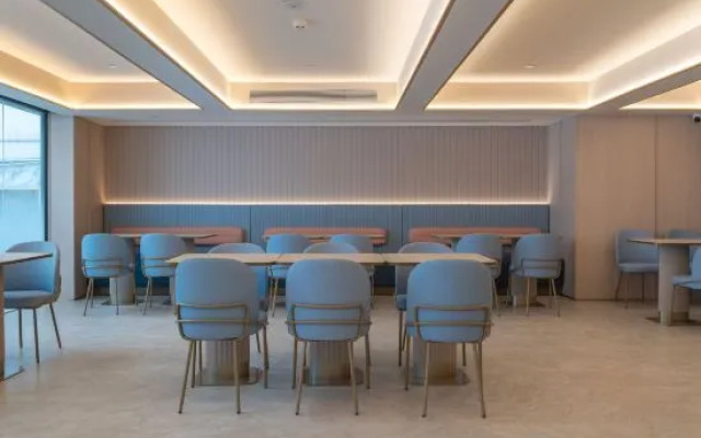 HanTing Hotel (Xiamen Airport Huli Avenue)