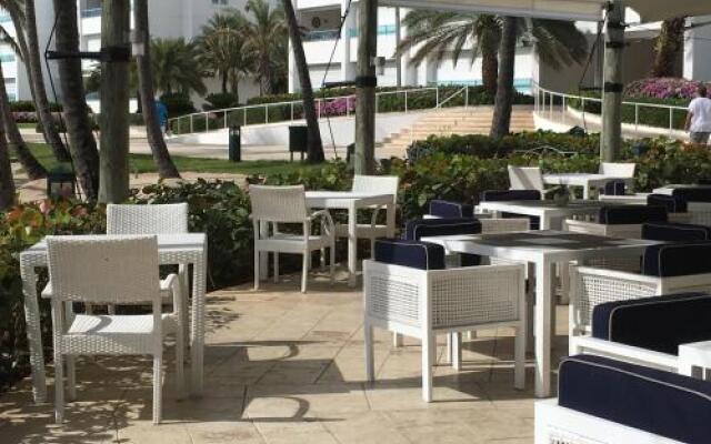 Beachfront Apartment in Marbella Towers