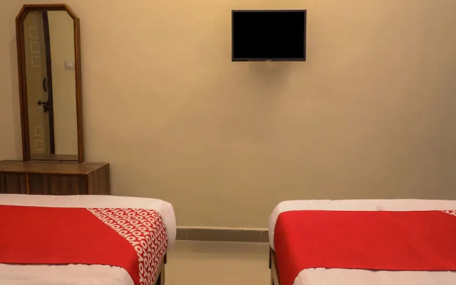 OYO 15457 Grd Residency