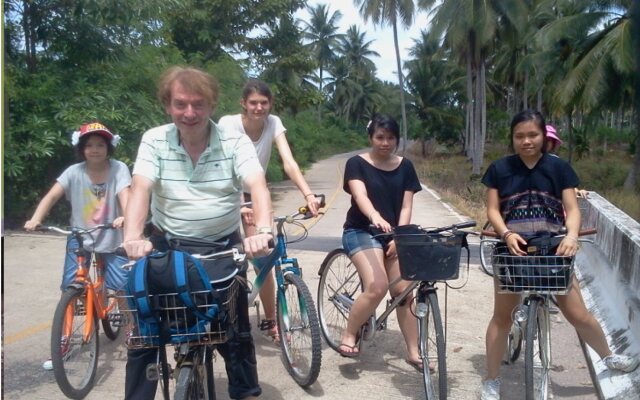 Baan Thai Damnoen Canal House Resort