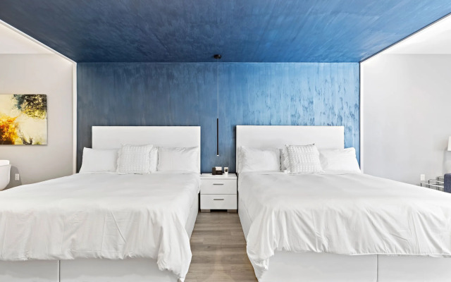 Global Luxury Suites at The Arches