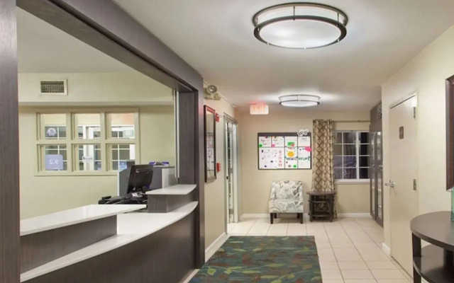 Sonesta Simply Suites Dallas Las Colinas