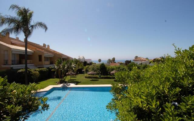 COSTABELLA Marbella 1 min walking from the beach