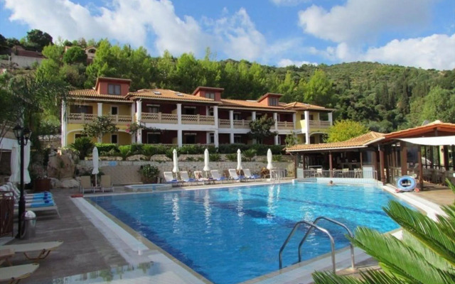 Sea View Village - Studios & Apartments