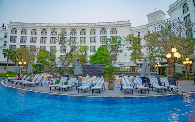 Silk Path Grand Hue Hotel