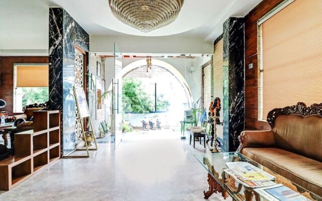 OYO 22833 Laalmati Castle