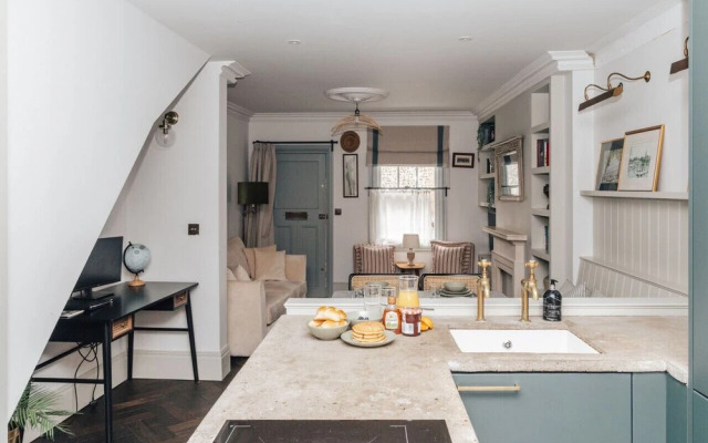 The Emerald - Central Henley 2 Bedroom House