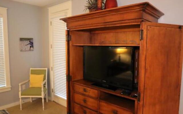 1380 Laurel Grove Home