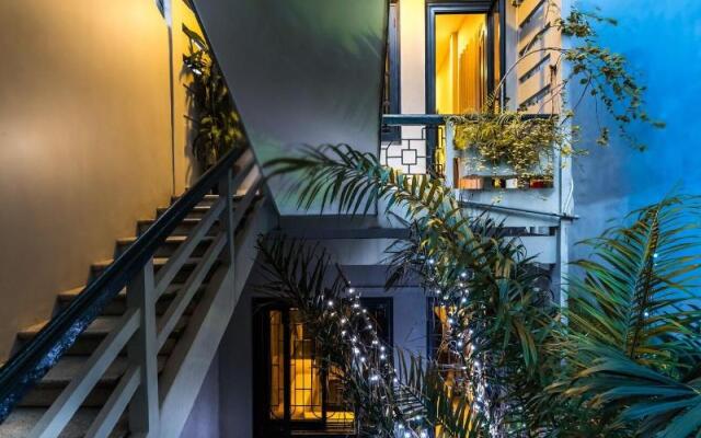 Oliving Residence
