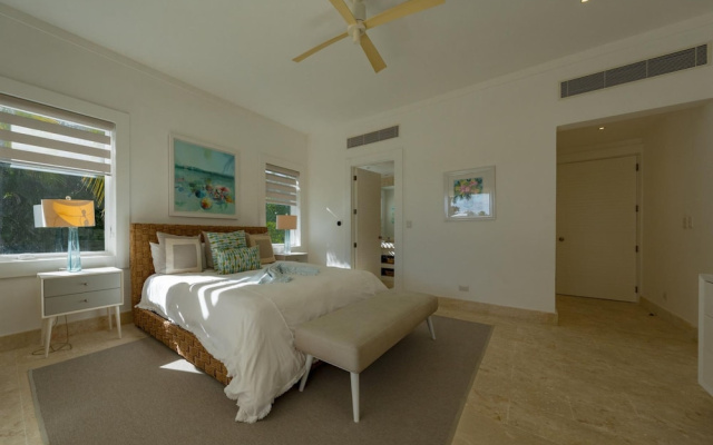 Arrecife 39 - Spacious 5BR Villa Near Beach Golf