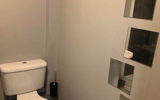 Luxury Stay With Sauna, Gym, and Pool in Leicester