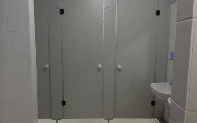 Garage Hostel