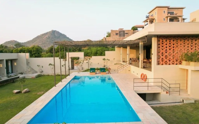 SaffronStays Villa Rohi