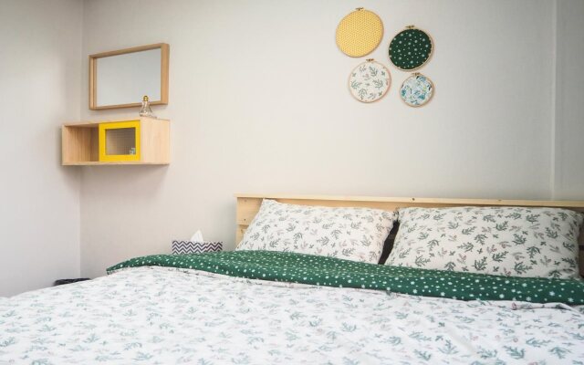 Yellow Guesthouse