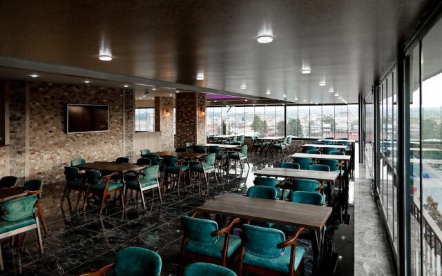 Elada Luxury Otel