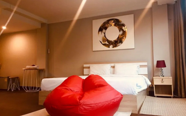 Checkin68 Chiangmai Hostel & Rooms