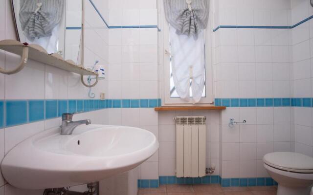 M294 - Marcelli, bilocale con terrazzo a due passi dal mare