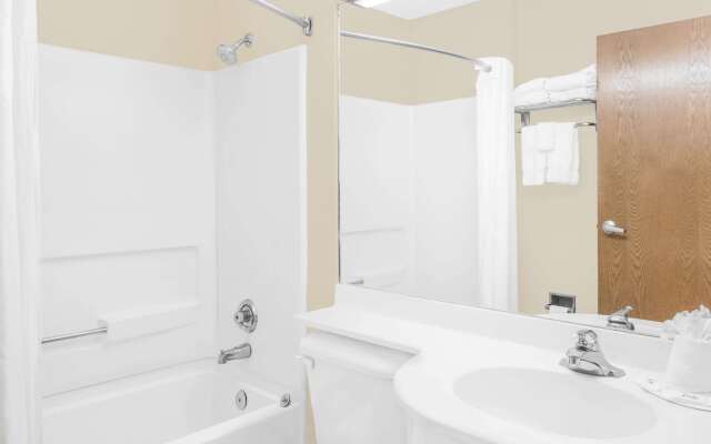 Microtel Inn by Wyndham Franklin