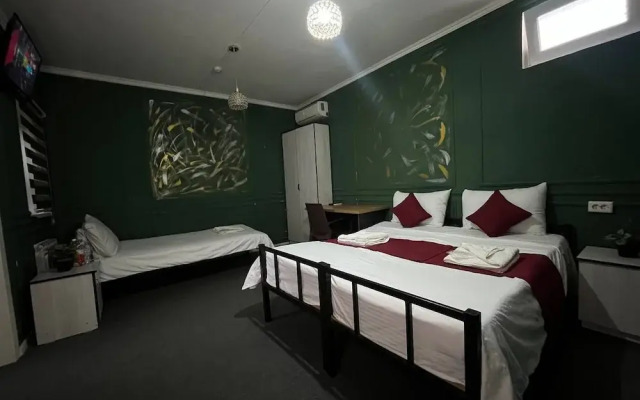 The Palms Hostel