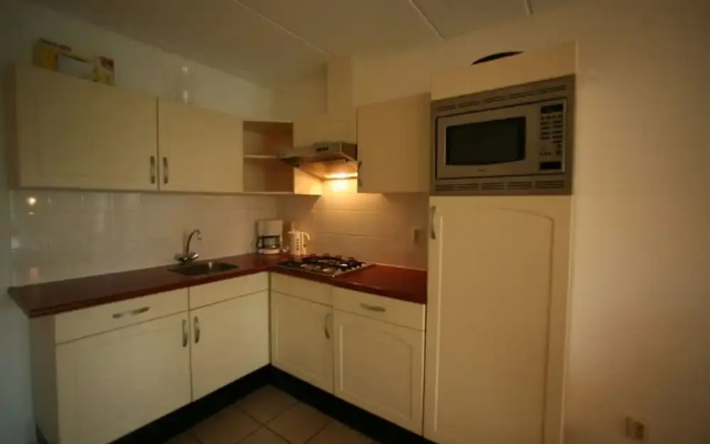 Thatched, Attractive Villa in Julianadorp near Beach