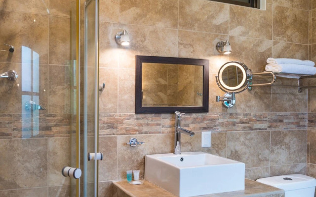 Alamos Inn con Jacuzzi y Piscina