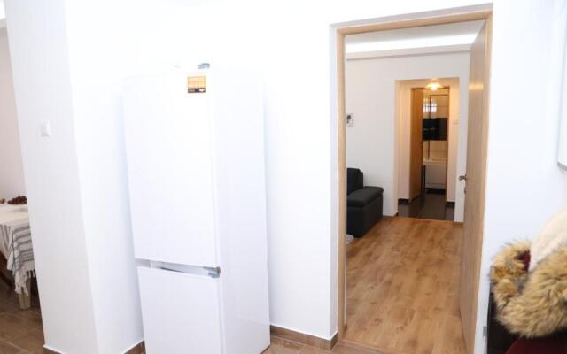 Robert 's apartament