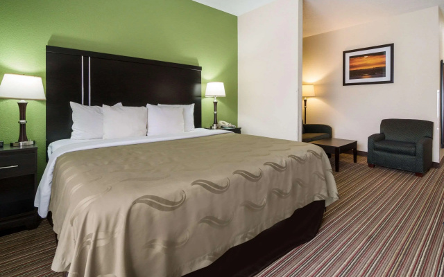 Quality Inn & Suites - Granbury