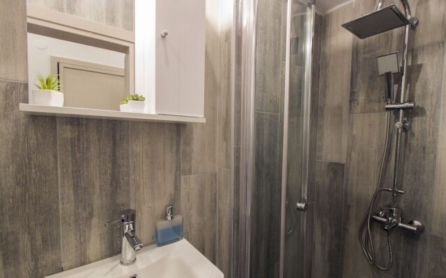 FLOW - White Tower Two Bedroom Suite