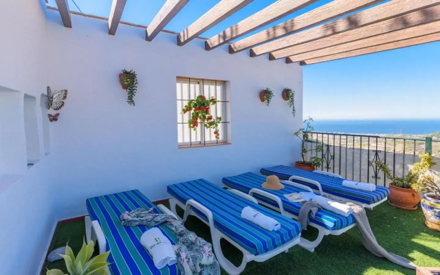 Villa José Andrés Torrox by Ruralidays