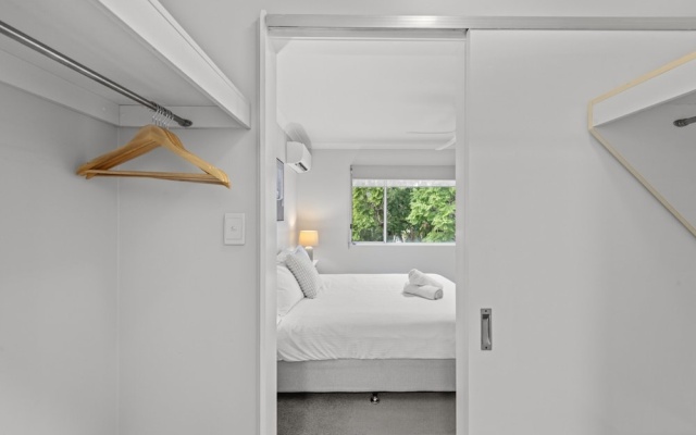 Quaint Townhouse in Bustling Locale – Guest Rooms – Brisbane