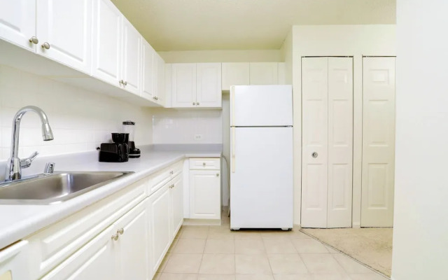 Close to Airport in Crystal City