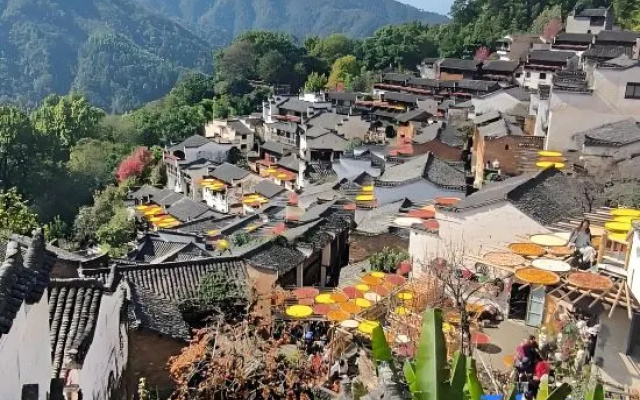 Wuyuan · Tranquil Time: Day Coffee & Night Wine Vacation Guesthouse (Huangling Scenic Area Branch) – Outside – Shangrao