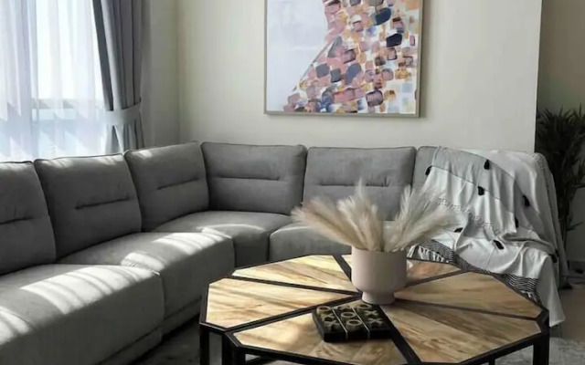 Modern Skyline Sea View 2BR Apartment