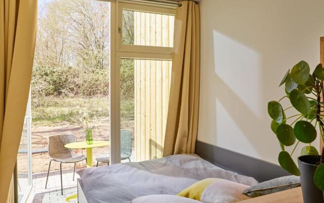 Modern ausgebauter Überseecontainer als Tiny House