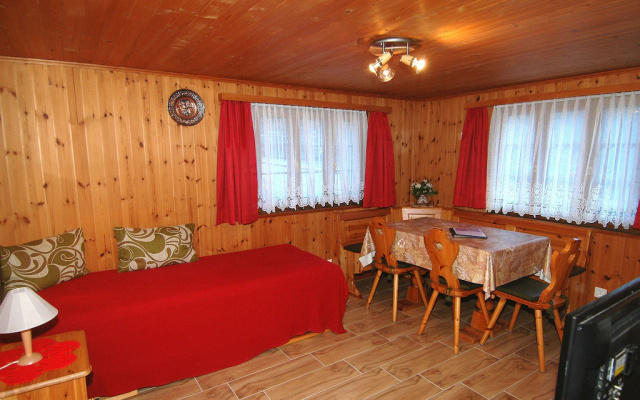 Glacier Views & Ski Trails – Guest Rooms – Naters