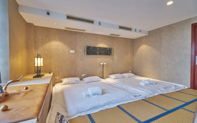 Summer Flower Apartment