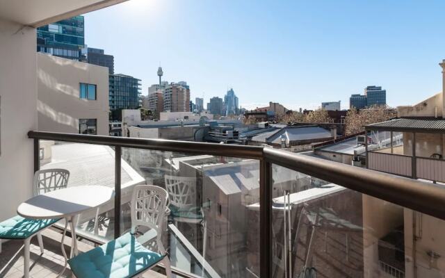 New Modern Apartment in Central Location