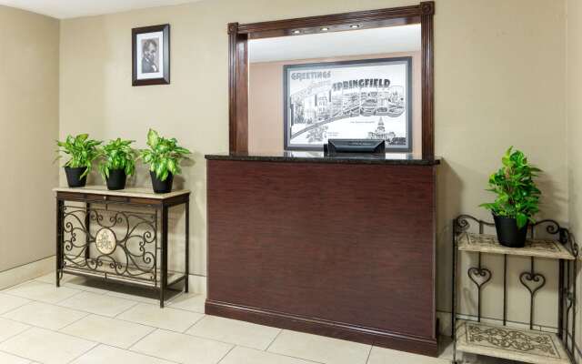 Super 8 by Wyndham Springfield East