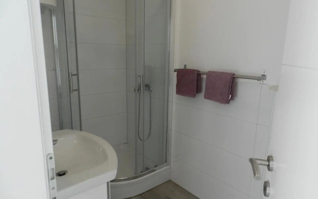 Apartments with a parking space Baska Voda, Makarska - 15214